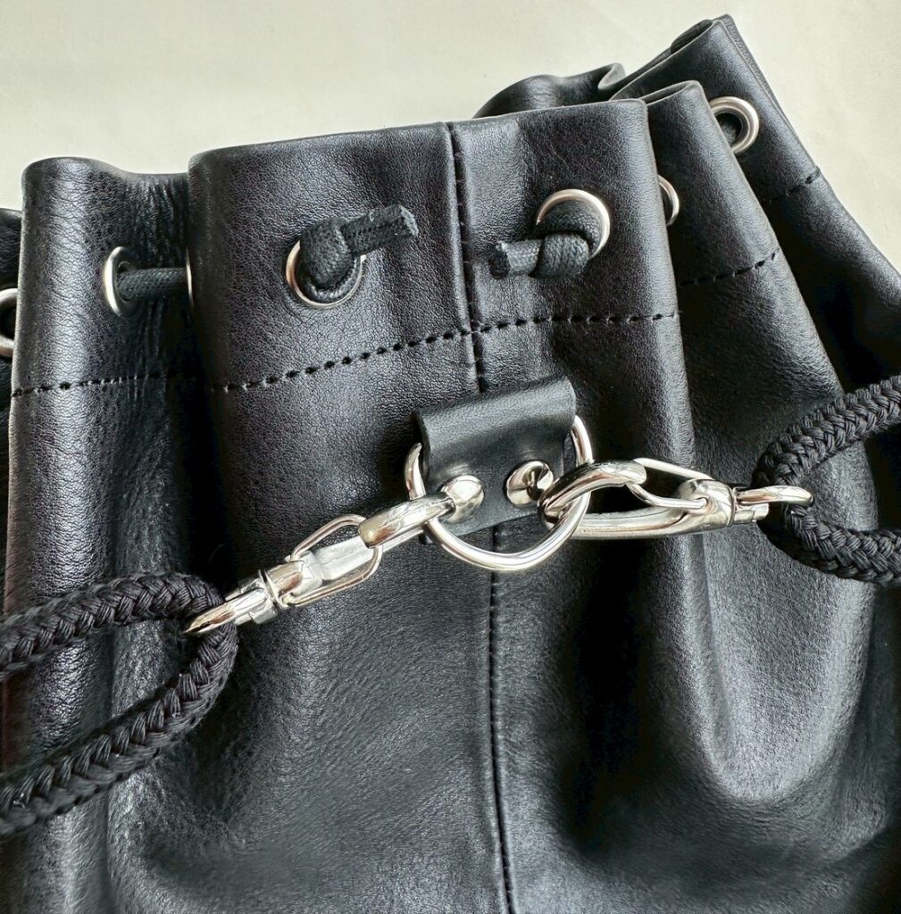 0d4ed49d 08b3 4bff a7b4 e3dbafd8454d